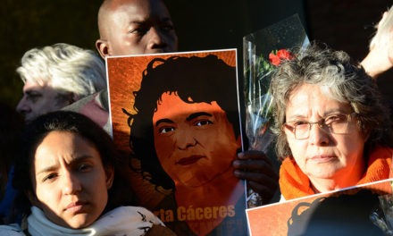 Recordamos a Berta Cáceres y denunciamos que urge garantizar la consulta previa libre e informada de las comunidades afectadas por proyectos económicos en sus territorios