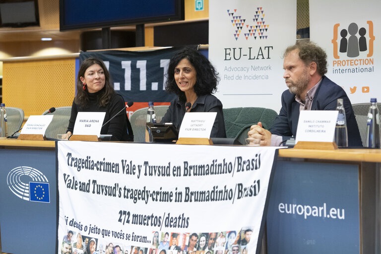 Avant-premiere de «La Ilusión de la Abundancia» en el Parlamento Europeo: un diálogo entre la sociedad civil y los responsables políticos europeos