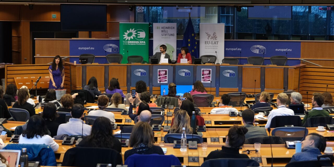 Sociedad civil y Eurodiputados llaman a mejorar el acceso de las mujeres a la justicia